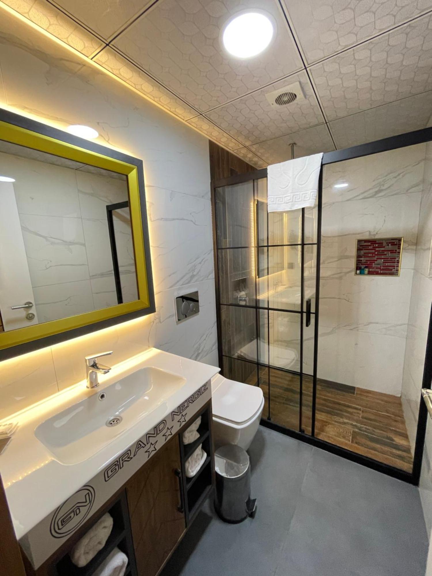 Grand Nergiz Otel Antalya Rum bild